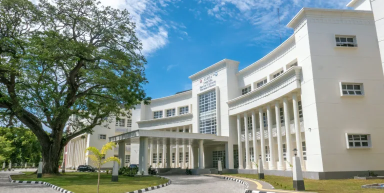UNI BUILDING COLLEGE